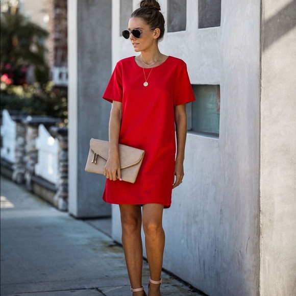 VICI AMBITIOUS POCKETED SHORT SLEEVE SHIFT DRESS - Picture 1 of 6